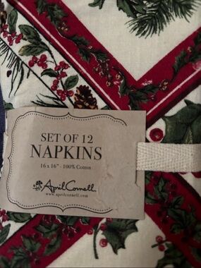 April Cornell Set of 12 Christmas Holly Napkins 16 x 16” 100% Cotton